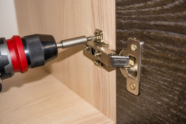 Professional Cabinet Hinge Replacement